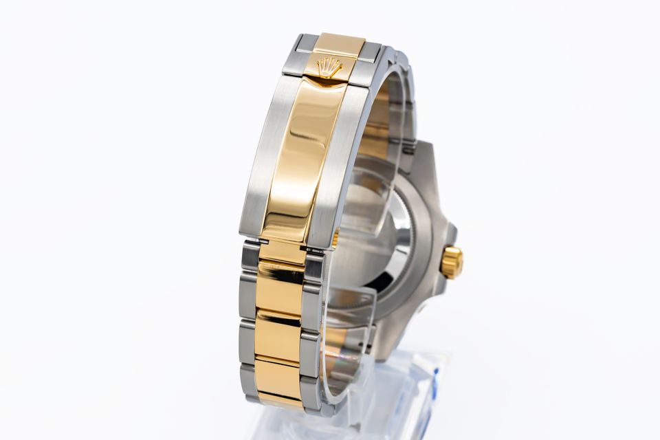 Rolex Submariner 116613 LB Image 3